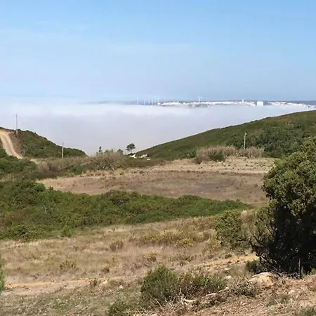 Ruime Rustige Met Uitzicht Nazare En Zwembad Βίλα Famalicão